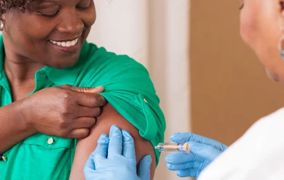 35% of Employers to Proceed With Vaccine Mandate, Poll Shows