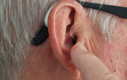 Screening memory clinic patients for hearing loss helps to manage risk factor for dementia
