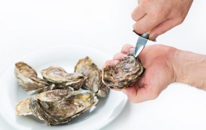 FDA warns of U.S. norovirus cases linked to Canadian oysters