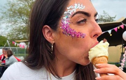 Influencer slams ‘harmful’ calories on menus as she opens up about food struggle