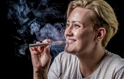 Experts say vapes get people hooked on nicotine and should be banned