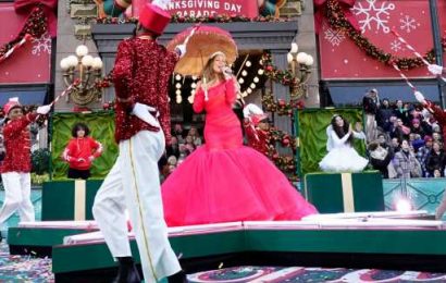 Mariah Carey Is One Proud Mom as Her Twins Moroccan & Monroe Perform Alongside Her at the Macy's Thanksgiving Day Parade