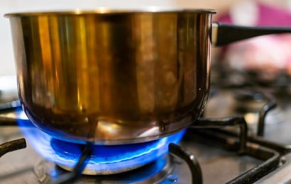 DR MICHAEL MOSLEY: You MUST use an extractor fan when cooking on gas