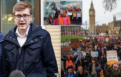 Fears junior doctor dispute crippling the NHS could drag on for months