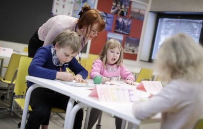 Children with fine motor skills succeed at the beginning of the school path