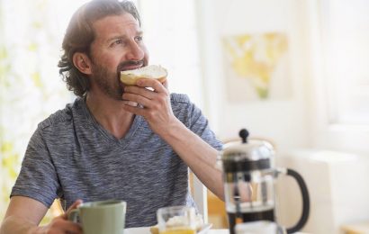 Dentist warns one food you should never eat first thing in the day